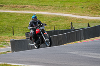 cadwell-park;cadwell-park-photographs;cadwell-trackday-photographs;enduro-digital-images;event-digital-images;eventdigitalimages;peter-wileman-photography;racing-digital-images;trackday-digital-images;trackday-photos